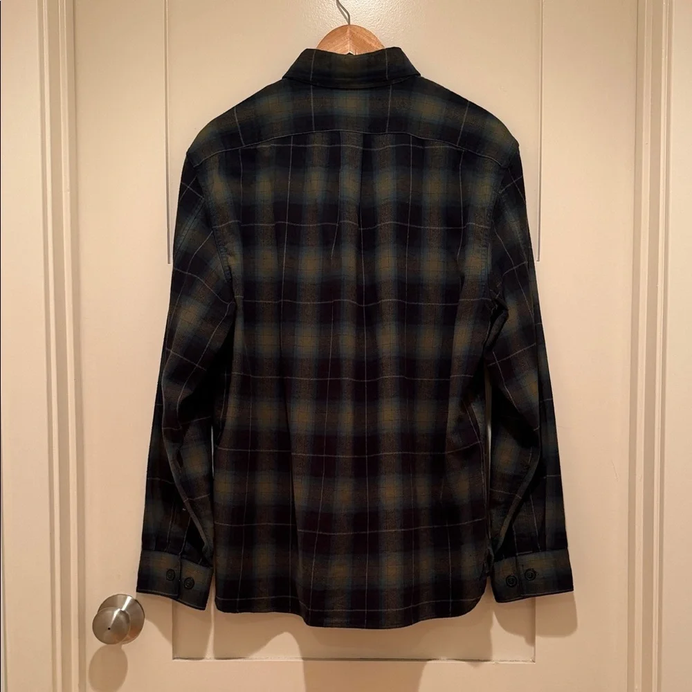 Banana Republic Plaid Flannel Shirt M Relaxed Fit Blue Green Cotton